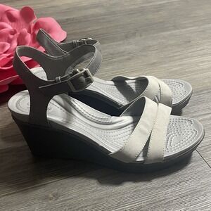 CROCS 202511 Leigh II Sandals Platform Wedge Heels Strappy Comfort Womens Size 9